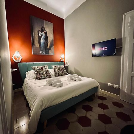 Nerino House, Elegante E Tranquillo Appartamento A 5 Minuti Dal Duomo Milão Exterior foto