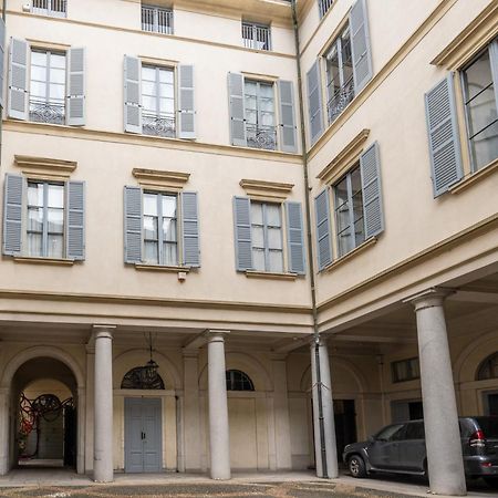 Nerino House, Elegante E Tranquillo Appartamento A 5 Minuti Dal Duomo Milão Exterior foto